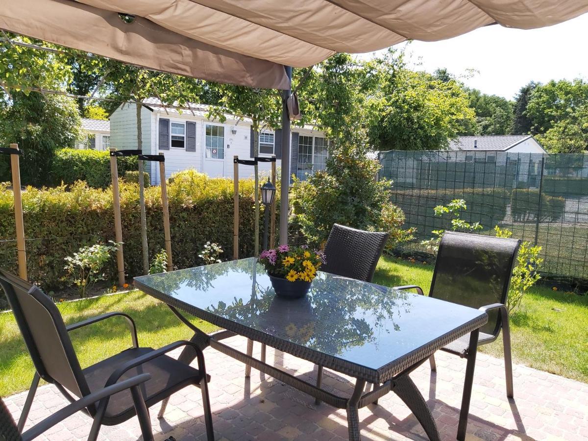 Bospareltjes Luxe Chalets Alleen Voor Recreatie Oisterwijk Exterior foto